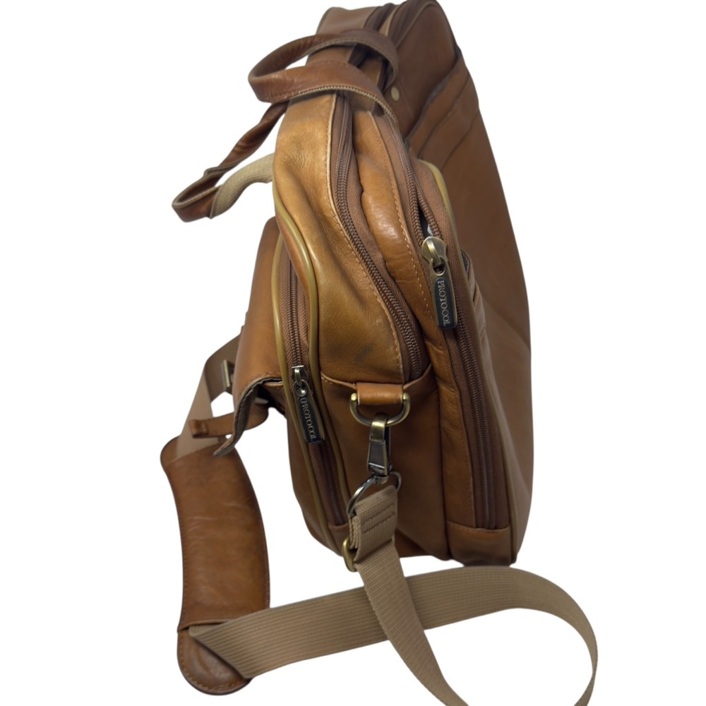 Protocol mens Leather Shoulder Laptop Bag satchel - Picture 6 of 8